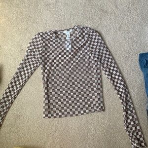 Tillys mesh brown/white checkered long sleeve!!